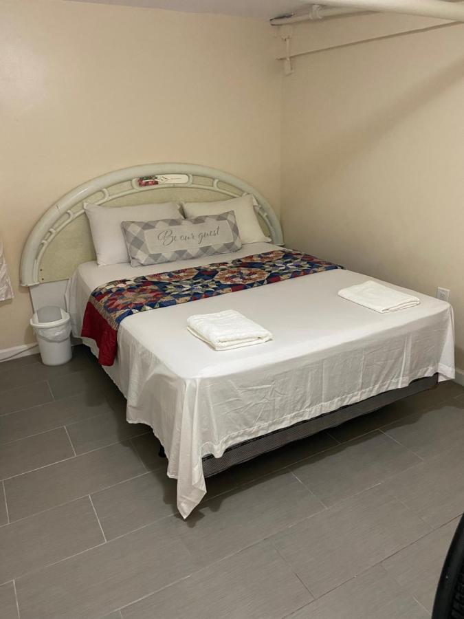 A Delightful Room In Queens New York Exteriör bild